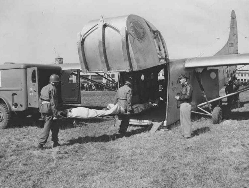 CG-4A Glider Ambulance.jpg